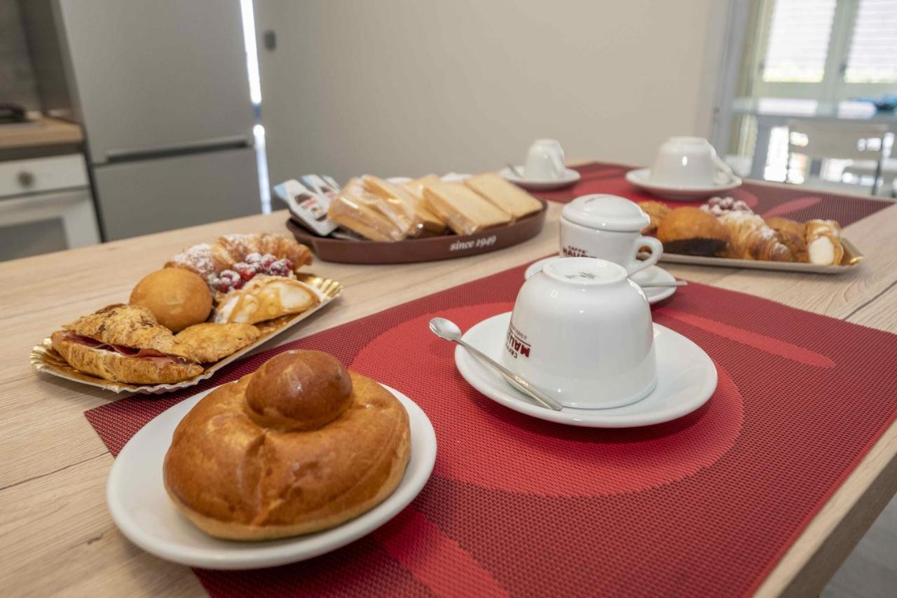 Miti Dello Stretto B&B メッシーナ エクステリア 写真